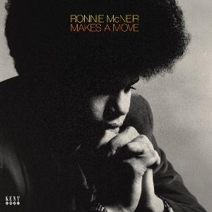 CD Shop - RONNIE MCNEIR MAKES A MOVE