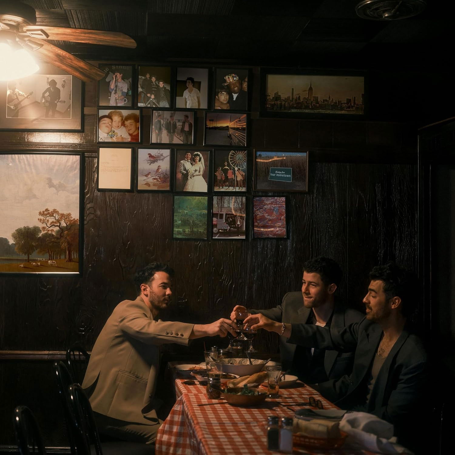 CD Shop - JONAS BROTHERS Greetings From Your Hometown