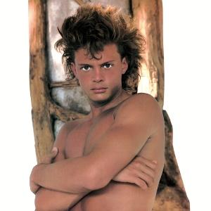 CD Shop - LUIS MIGUEL BUSCA UNA MUJER
