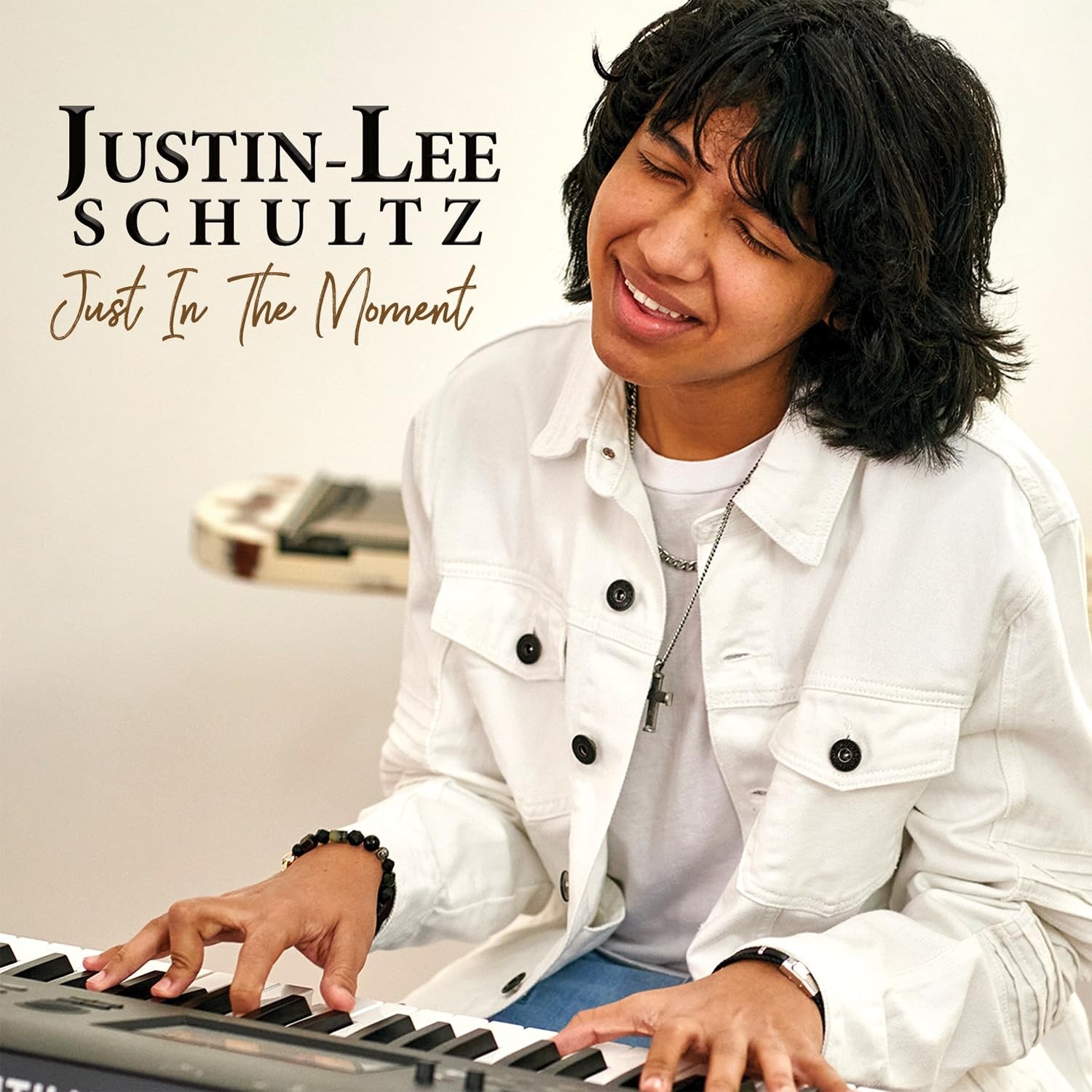 CD Shop - JUSTIN LEE SCHULTZ JUST IN THE MOMENT